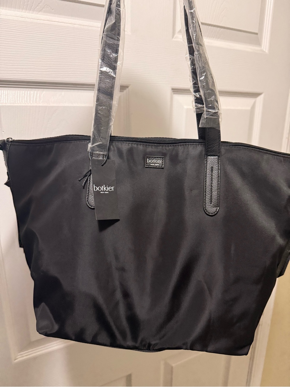 NWT Botkier New York Bond Black Nylon Large Tote Bag Zip Top